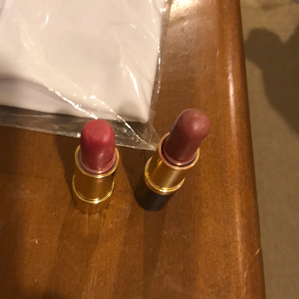 Bois de rose Estée Lauder lipstick